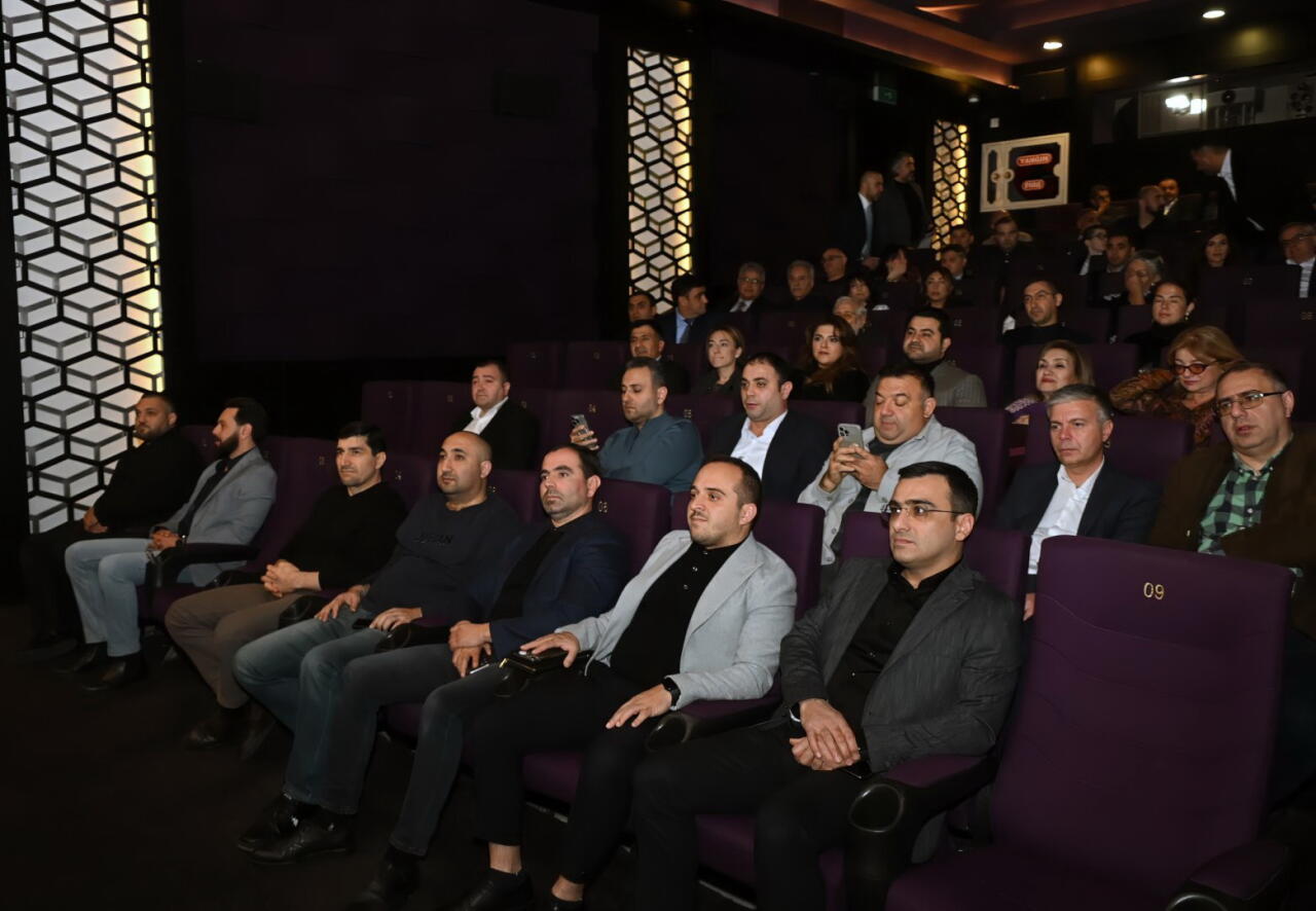 Как герой Карабахской войны без ног покорил гору Эльбрус - презентация фильма "Дыхание Победы"