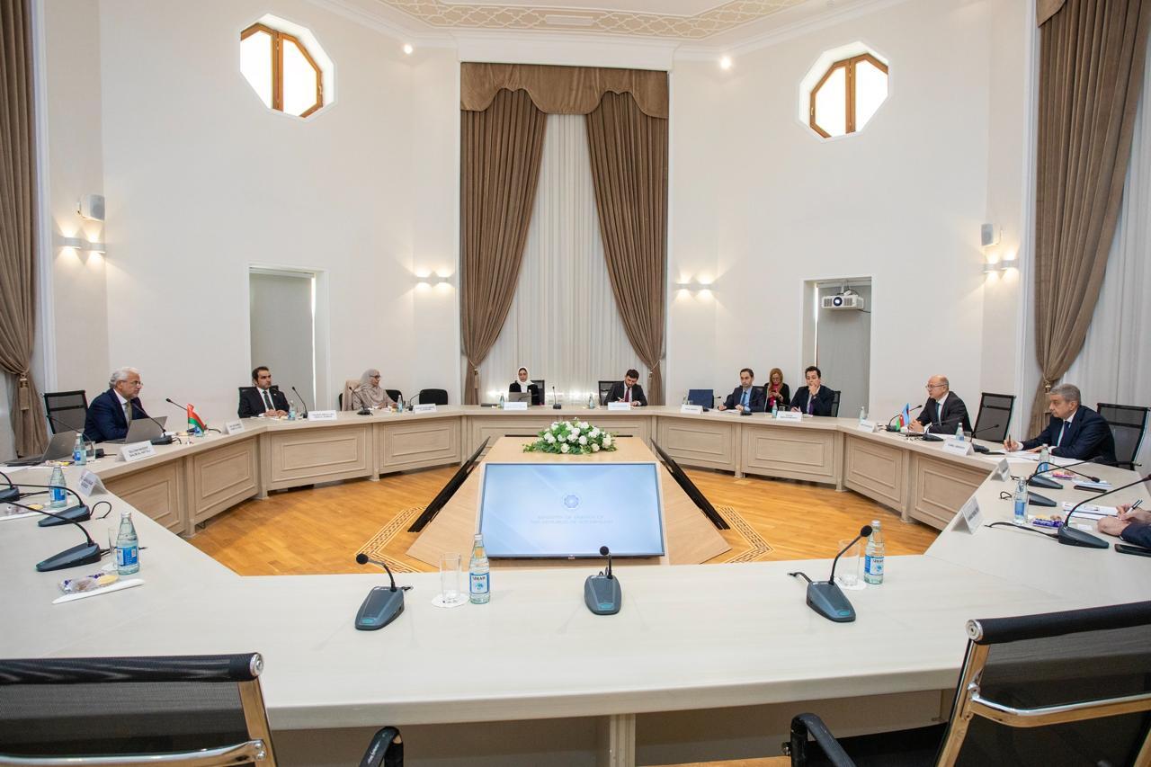 Азербайджан и Оман обсудили перспективы взаимодействия в энергетике