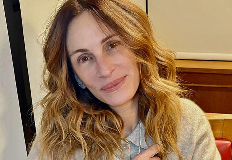 58-летняя Джулия Робертс опубликовала фото без макияжа