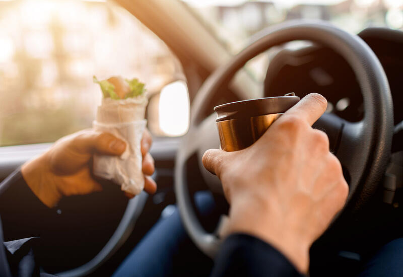 Развеян миф о том, что еду нельзя запивать водой, кофе и чаем