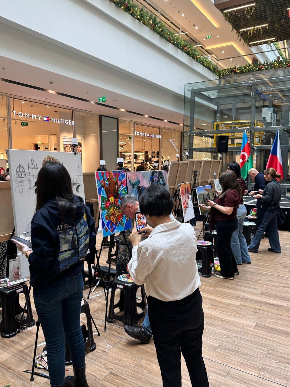 Live-show в Баку - Чехия глазами азербайджанских художников