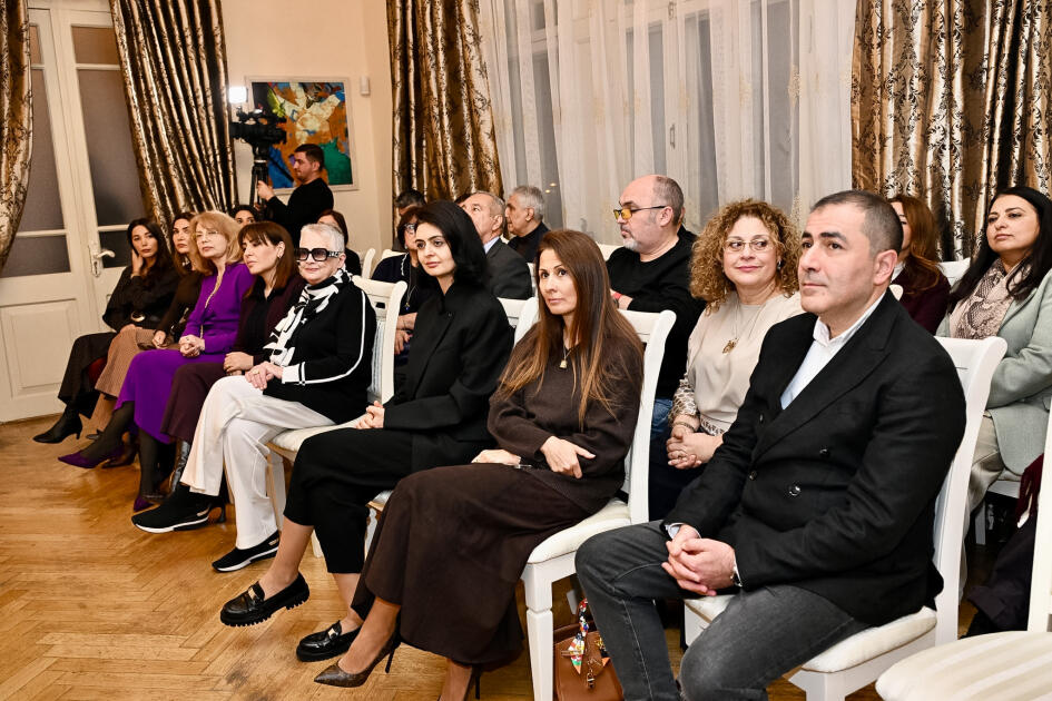 Запах нефти и звон золота - как Баку начала XX века заговорил со зрителем