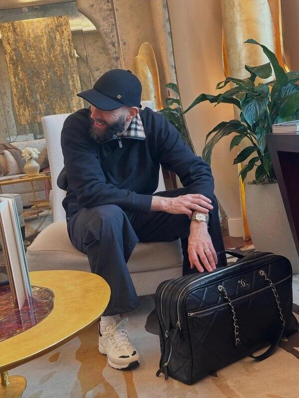 Бензема арендовал Лувр ради ужина с возлюбленной