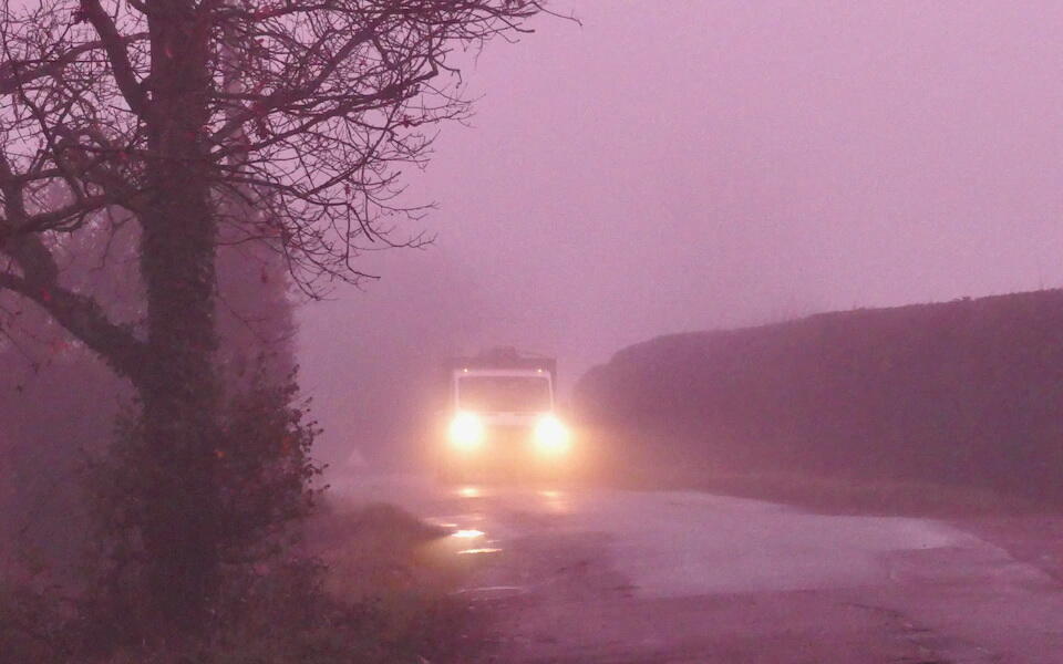 Британцев напугало розовое небо