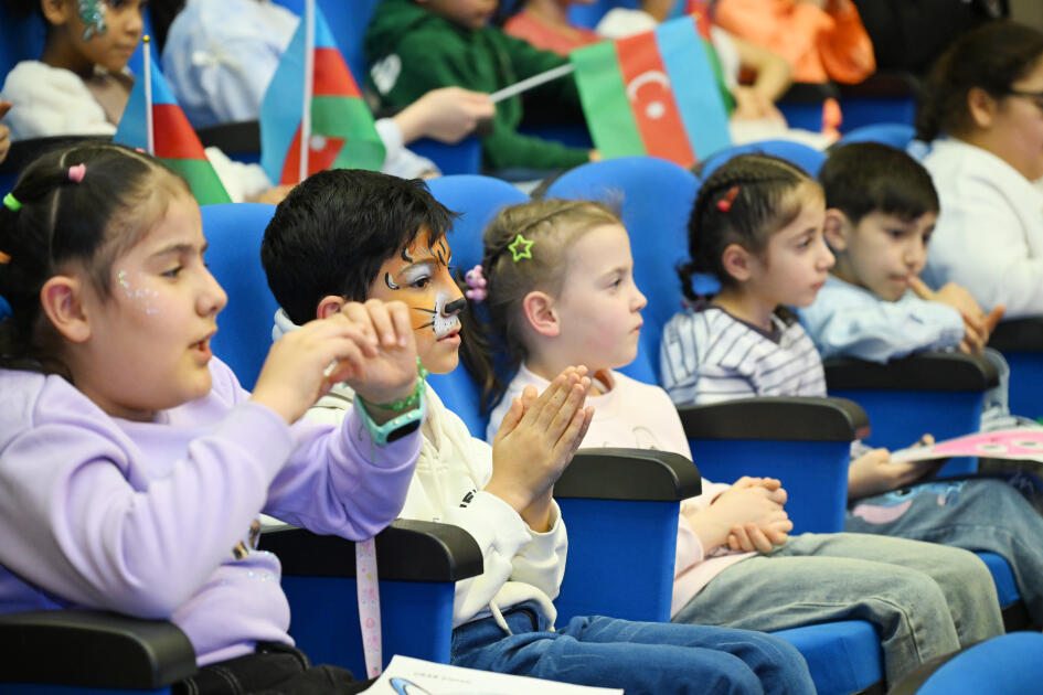 Heydər Əliyev Fondunun vitse-prezidenti Leyla Əliyeva “ASAN Məktub” sosial proqramının 10 illiyinə həsr olunan tədbirdə iştirak edib