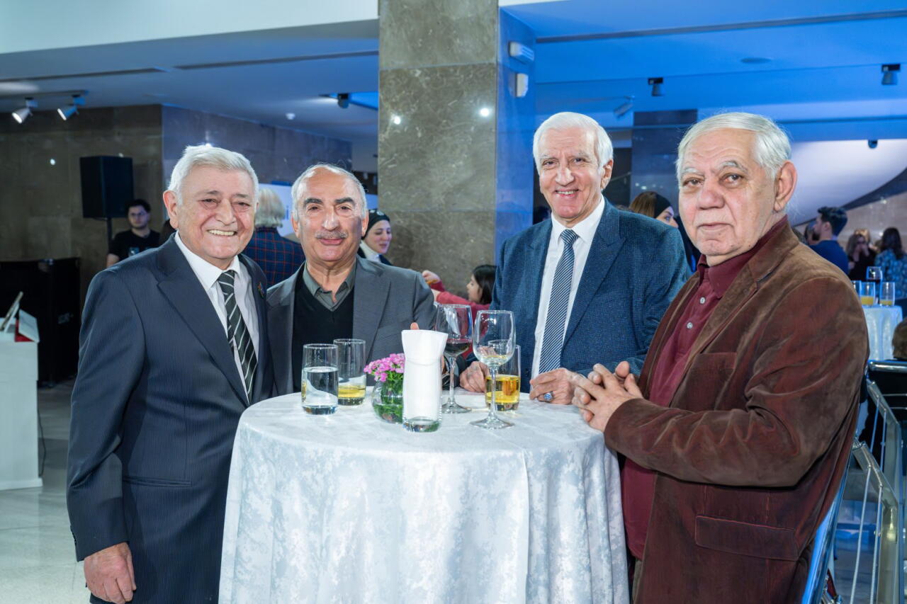 Состоялось торжественное открытие экспозиции "Цвет голоса" к 110-летию легендарного Рашида Бейбутова