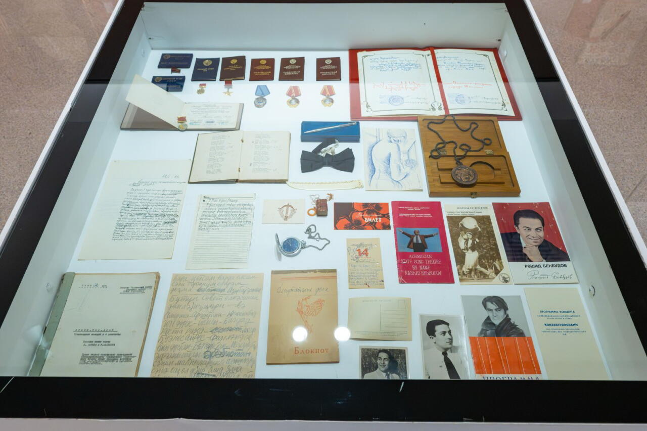 Состоялось торжественное открытие экспозиции "Цвет голоса" к 110-летию легендарного Рашида Бейбутова