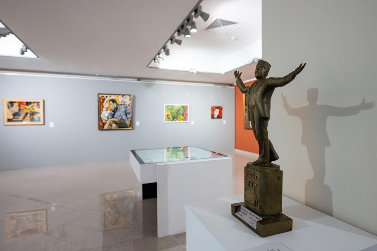 Состоялось торжественное открытие экспозиции "Цвет голоса" к 110-летию легендарного Рашида Бейбутова