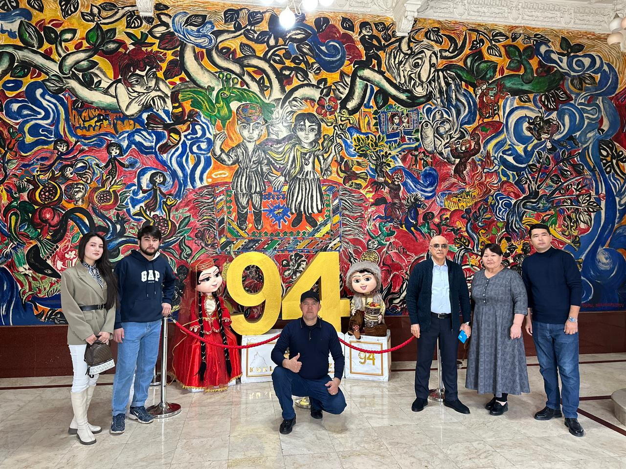 Творческий коллектив из Казахстана посетил театры Азербайджана