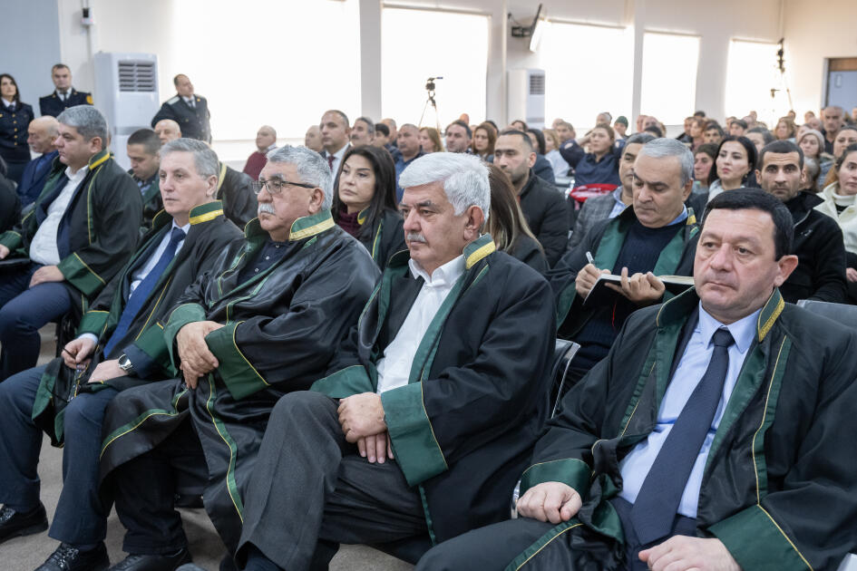 Ermənistan vətəndaşlarının məhkəməsi təqsirləndirilən şəxslərin son söz çıxışları ilə davam etdirilib