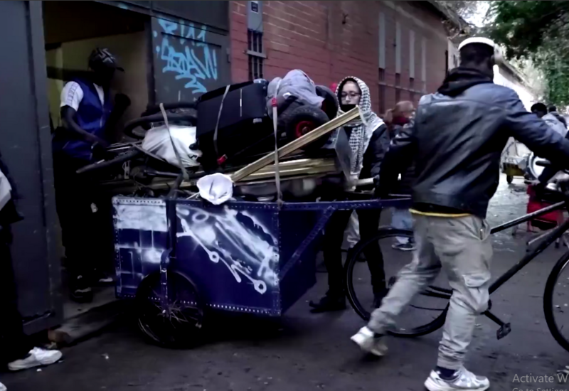 В испанском городе прошли столкновения мигрантов с полицией