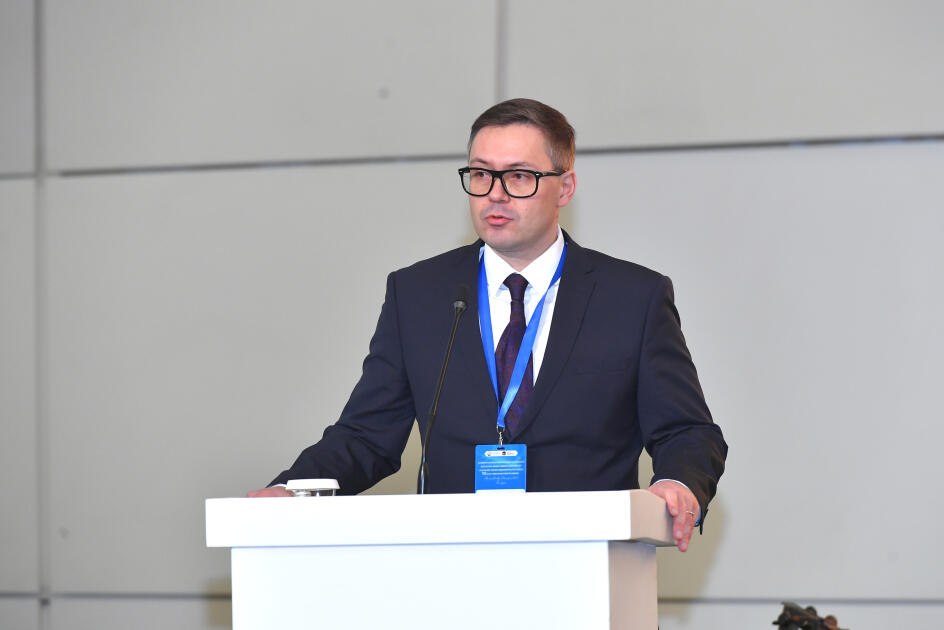 В Баку проходит Международный научно-практический конгресс, посвященный 90-летию Института усовершенствования врачей