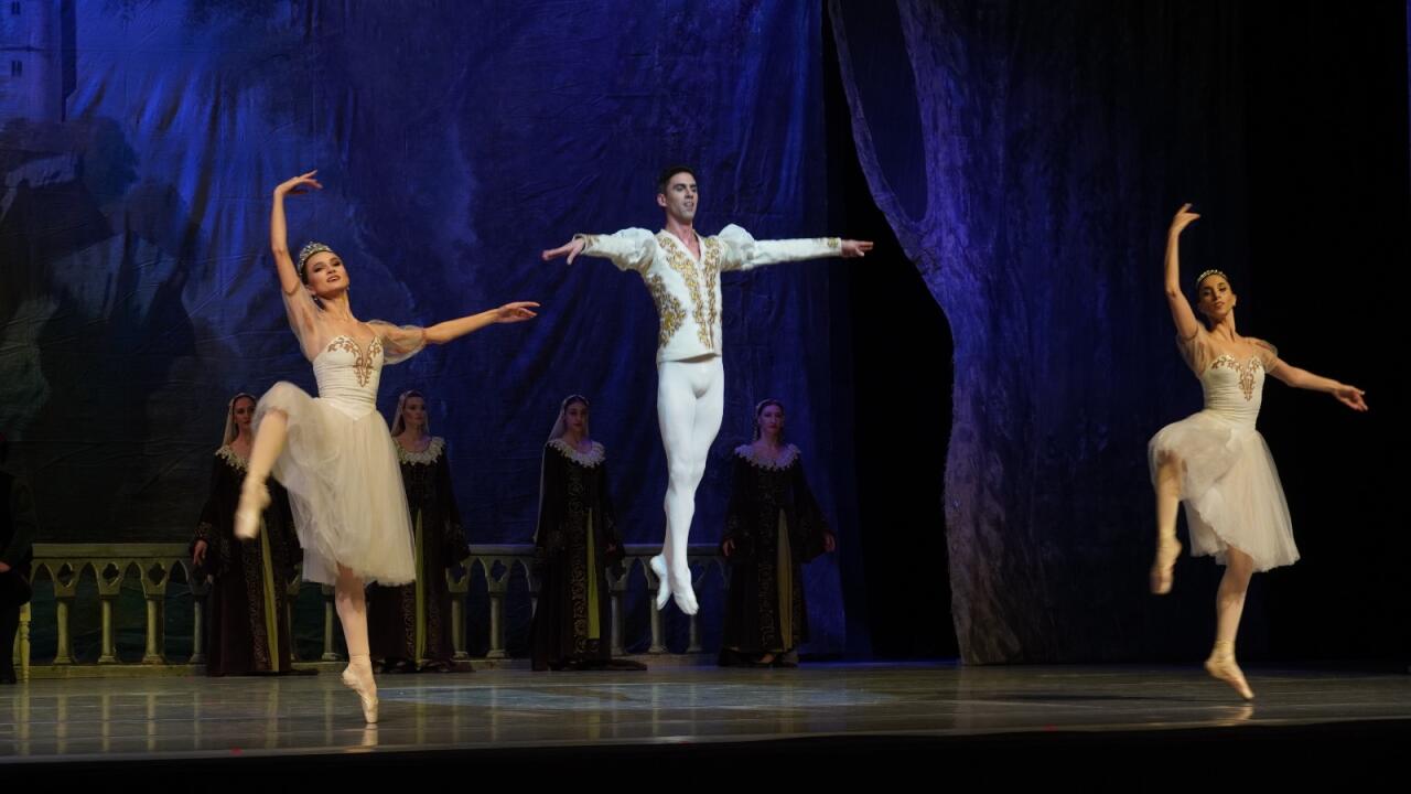 Когда лебеди танцуют – вихрь магии в Баку с участием ведущих солистов Мариинского театра