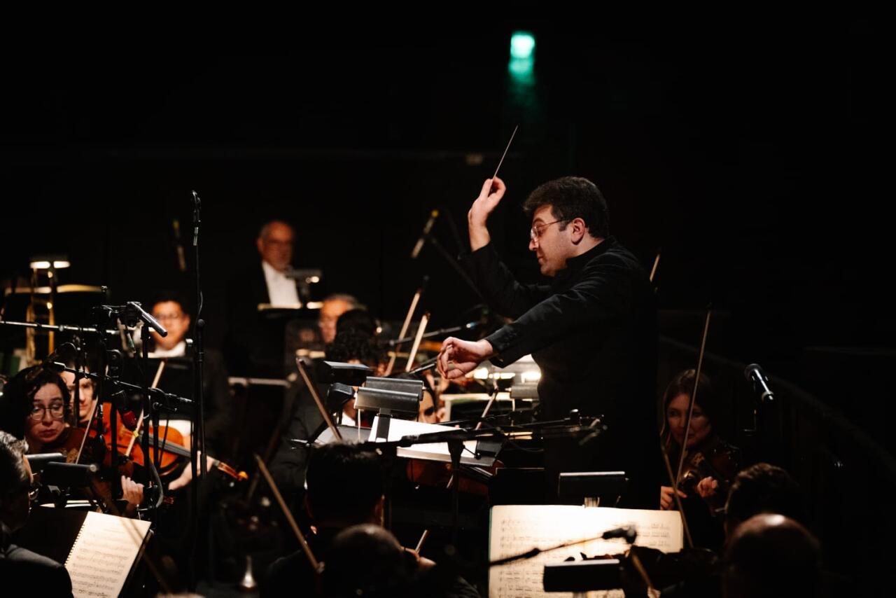 Meksikada əməkdar artist Əyyub Quliyevin dirijorluğu ilə "Şelkunçik" baletinin premyerası keçirilib