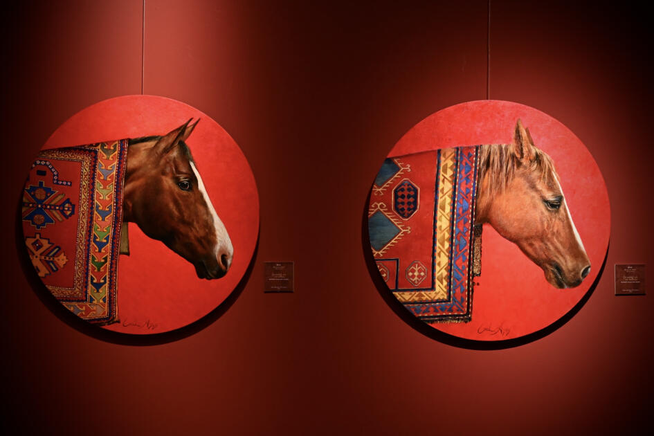 В Баку открылась персональная выставка художника Эмиля Азиза «Орнамент и силуэт»