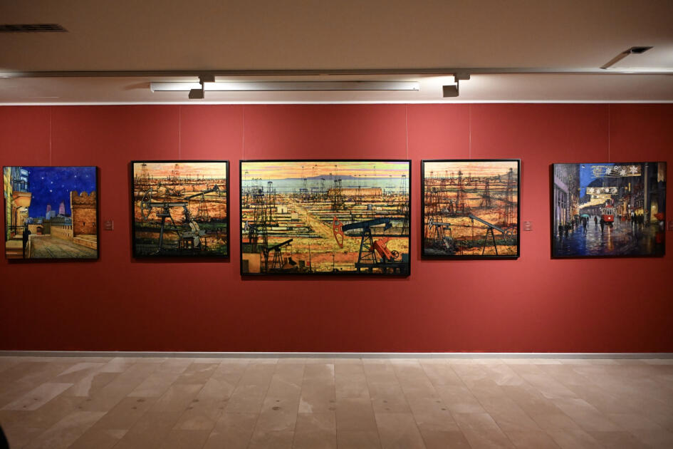 В Баку открылась персональная выставка художника Эмиля Азиза «Орнамент и силуэт»