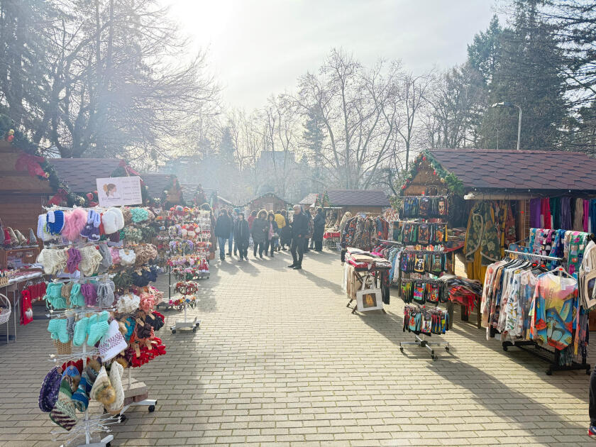 Azərbaycan “Veliko Tırnovo Milad Bazarı” sərgisində təmsil olunub