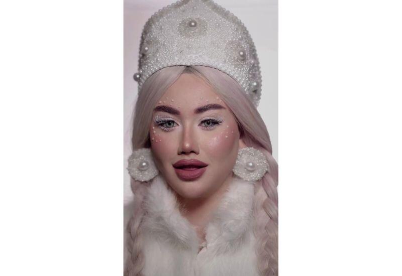 В погоне за трендами: Айсель Шукюр снялась в образе Снегурочки