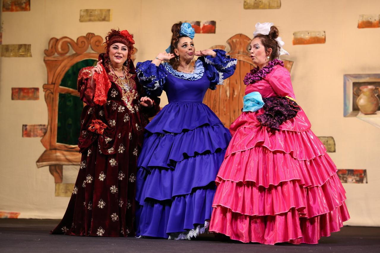 В Баку состоялась премьера спектакля "Хрустальный башмачок"