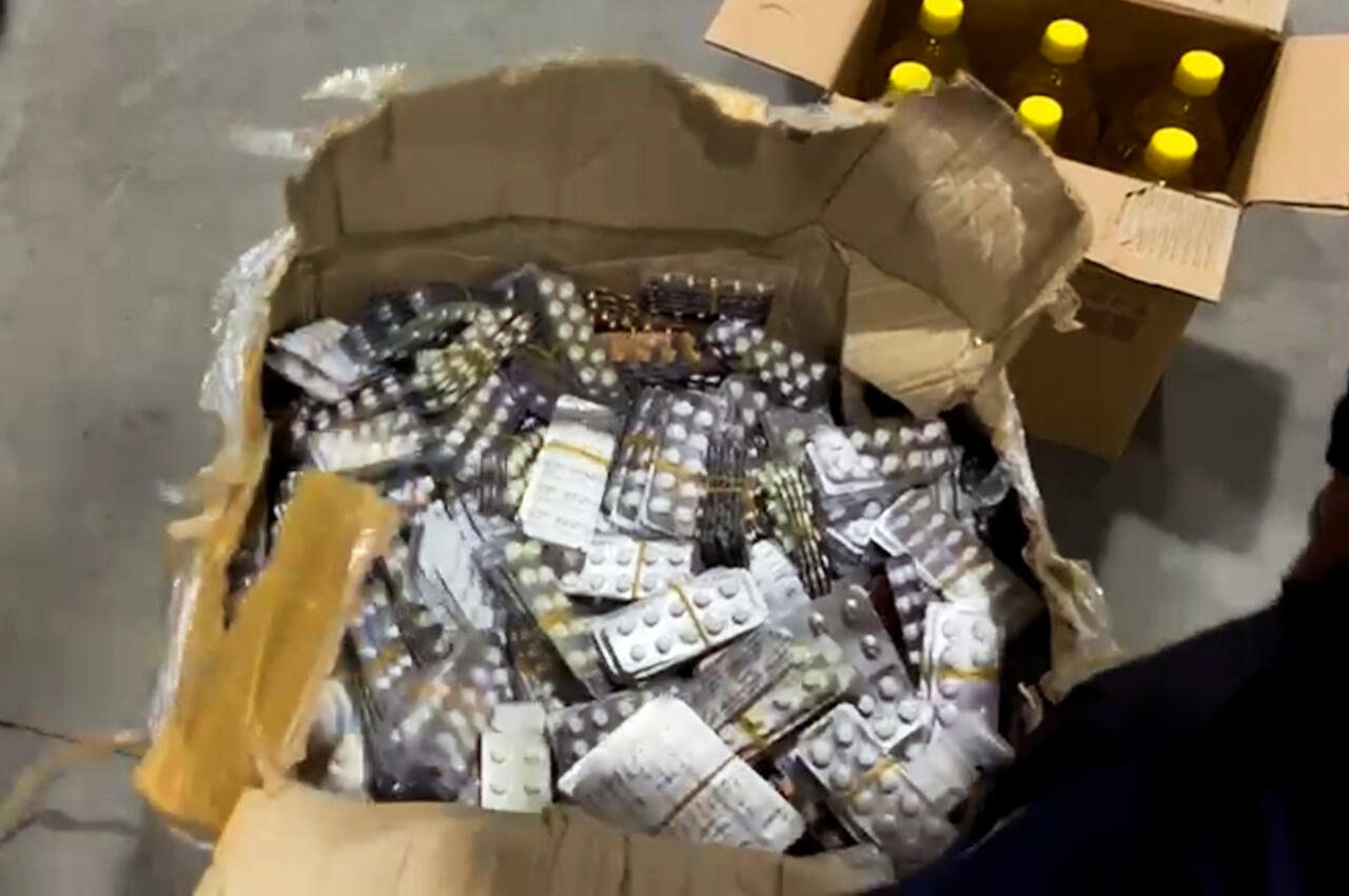 Незаконную партию лекарств пытались ввести в Азербайджан