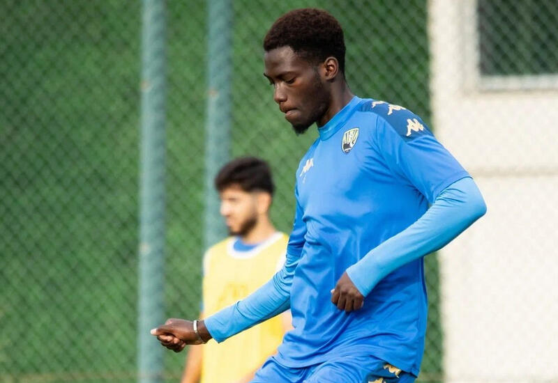 "Кяпаз" досрочно расторг контракт с португальским защитником