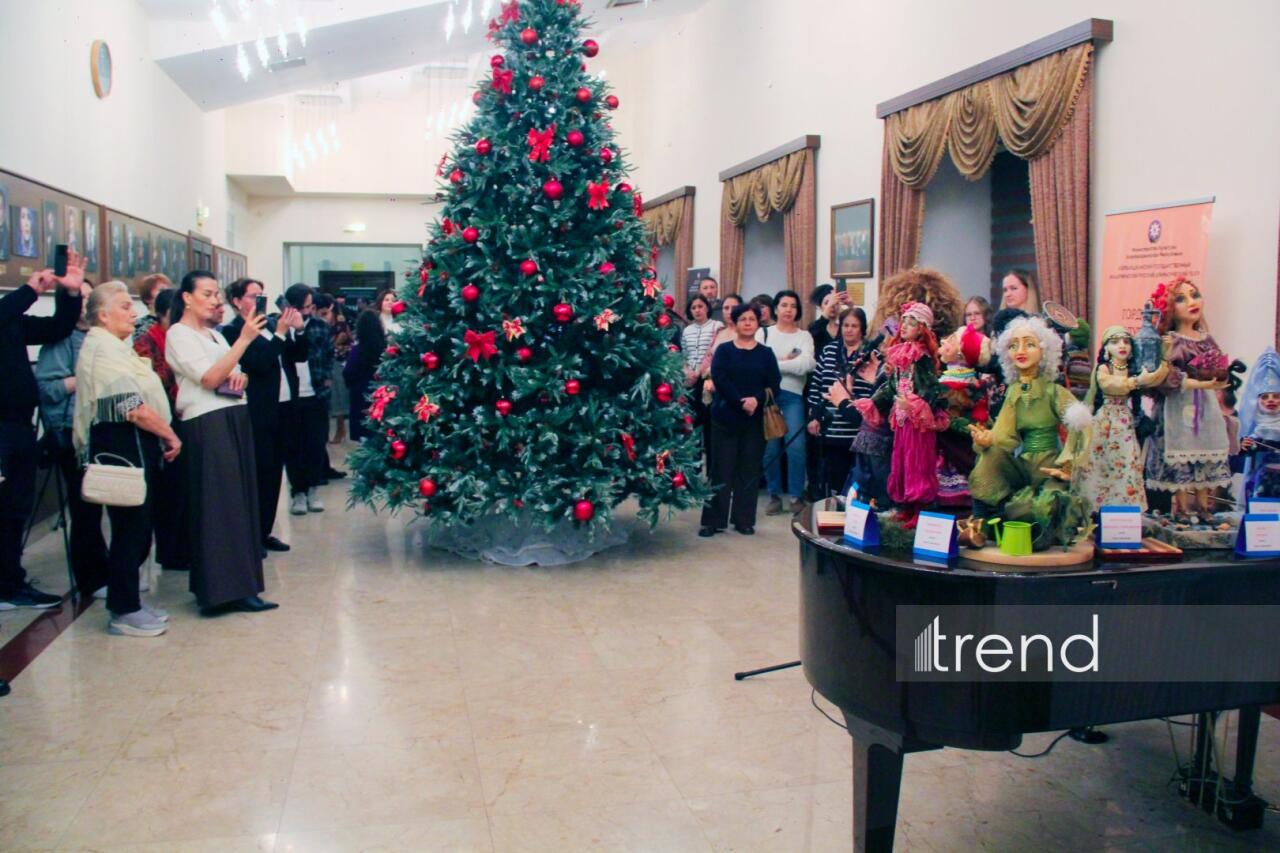 Азербайджанский русский драматический театр отметил 105-летие с классикой Шекспира