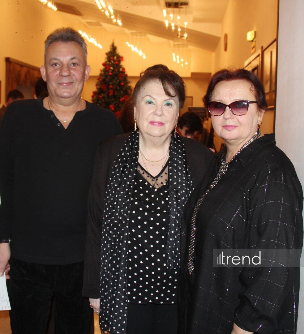 Азербайджанский русский драматический театр отметил 105-летие с классикой Шекспира