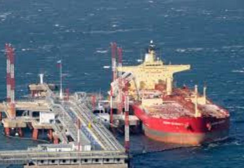 Китай запустил первый в мире супертанкер на метанольном топливе