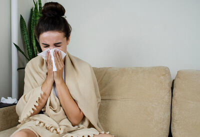 Врач объяснил феномен «простуды выходного дня»