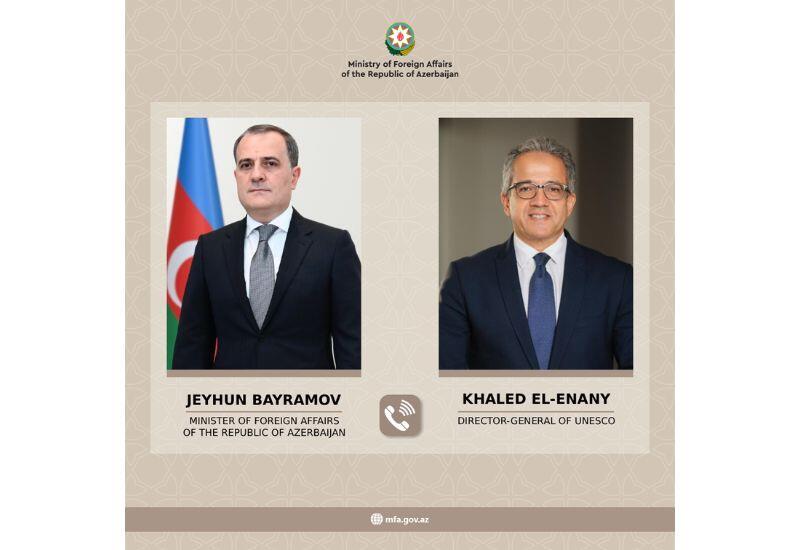 Джейхун Байрамов провел телефонный разговор с гендиректором ЮНЕСКО