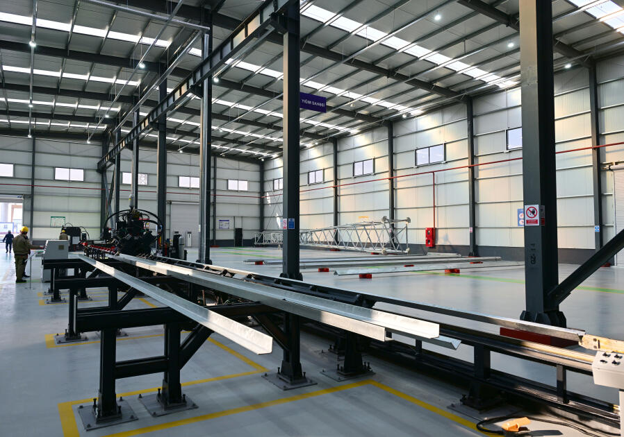 Prezident İlham Əliyev Ağdamda metal elektrik dirəklərinin istehsalı müəssisəsinin açılışında iştirak edib