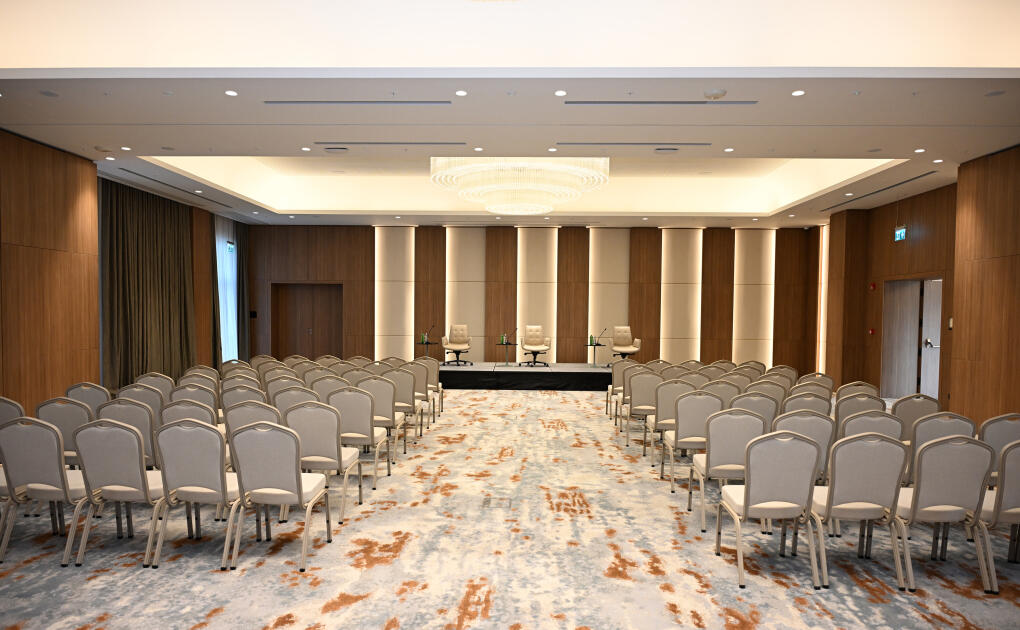 Президент Ильхам Алиев принял участие в открытии отеля Hilton Garden Inn Agdam