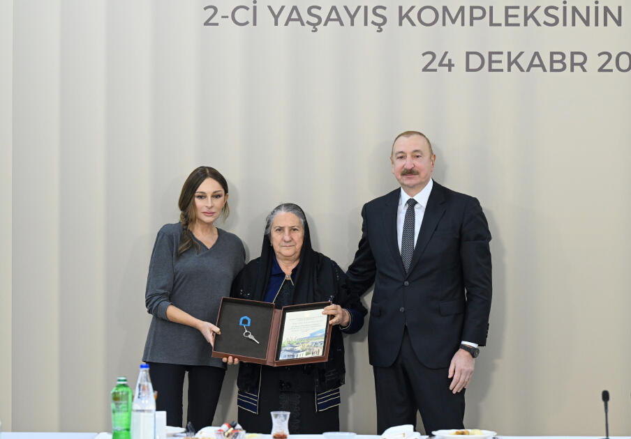 Prezident İlham Əliyev və Birinci xanım Mehriban Əliyeva Ağdamda 2-ci yaşayış kompleksinin açılışında iştirak edib və sakinlərlə görüşüblər