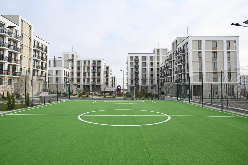 Prezident İlham Əliyev və Birinci xanım Mehriban Əliyeva Ağdamda 2-ci yaşayış kompleksinin açılışında iştirak edib və sakinlərlə görüşüblər