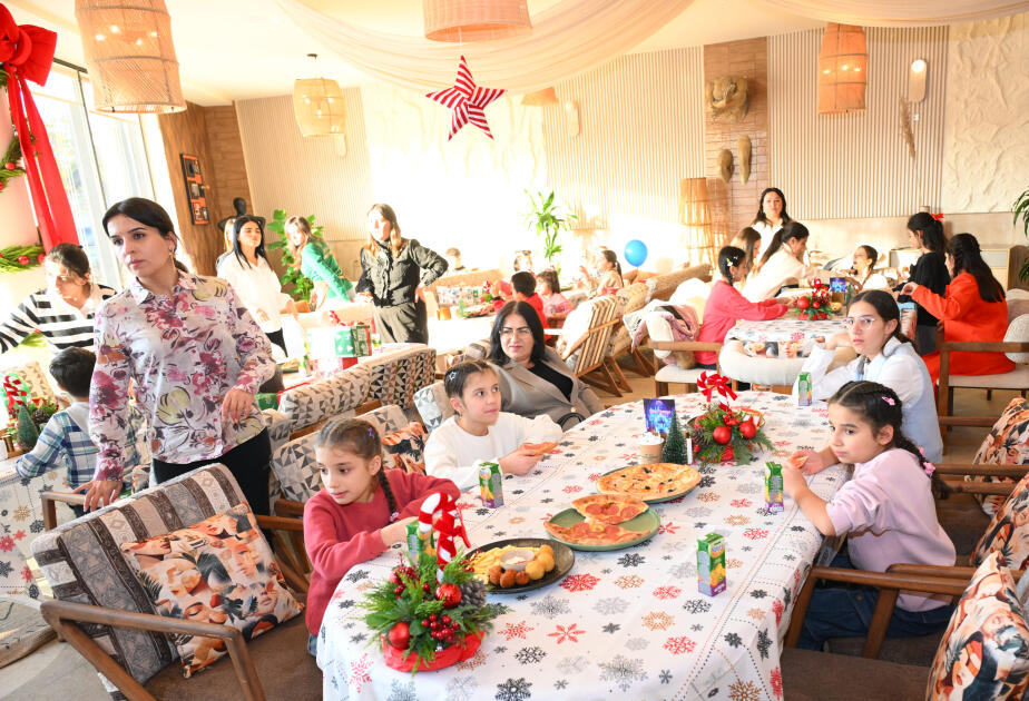 Heydər Əliyev Fondunun vitse-prezidenti Leyla Əliyeva Mərkəzi Nəbatat bağında uşaqlar üçün təşkil olunan tədbirdə iştirak edib