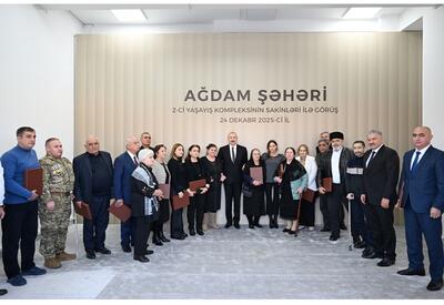 Президент Ильхам Алиев и Первая леди Мехрибан Алиева приняли участие в открытии 2-го жилого комплекса в городе Агдам и встретились с жителями - ФОТО - ВИДЕО