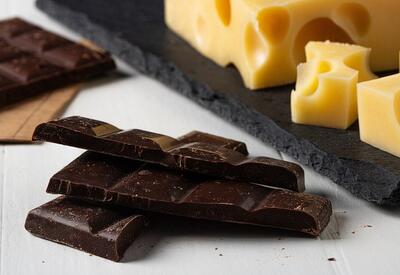 Мужчина украл 65 кусков сыра и шоколад