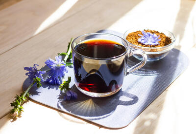 Названы популярные напитки, укрепляющие здоровье кишечника