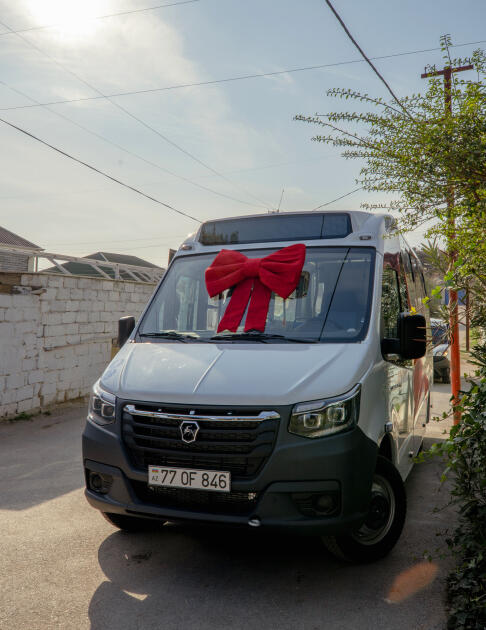 Leyla Əliyeva, Arzu Əliyeva və Alena Əliyeva “Təmiz Dünya” sığınacağında yaşayan uşaqların bayram sevincinə şərik olublar