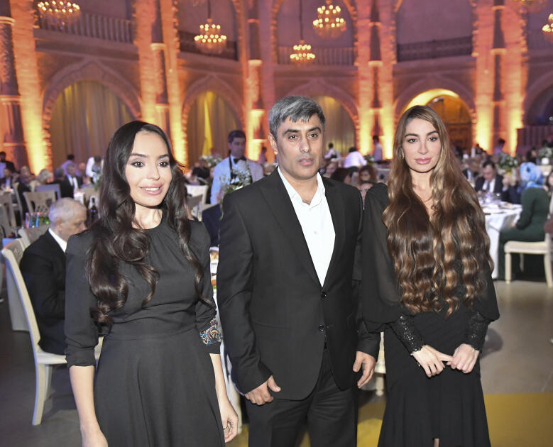 Вице-президент Фонда Гейдара Алиева Лейла Алиева и руководитель Баку Медиа Центра Арзу Алиева приняли участие в Гала-церемонии, посвященной спортивным итогам года