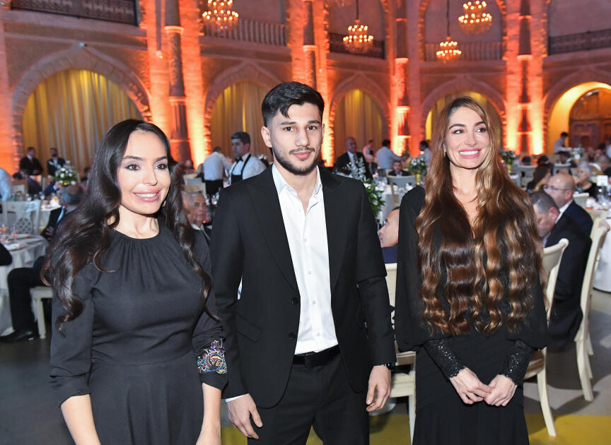 Вице-президент Фонда Гейдара Алиева Лейла Алиева и руководитель Баку Медиа Центра Арзу Алиева приняли участие в Гала-церемонии, посвященной спортивным итогам года