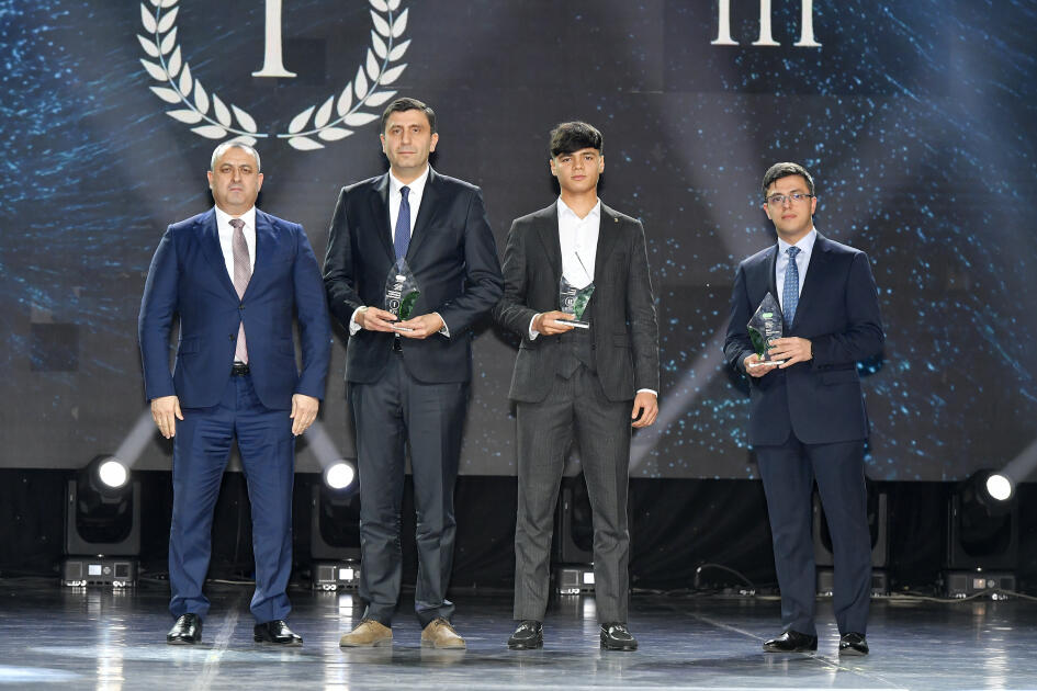 Вице-президент Фонда Гейдара Алиева Лейла Алиева и руководитель Баку Медиа Центра Арзу Алиева приняли участие в Гала-церемонии, посвященной спортивным итогам года