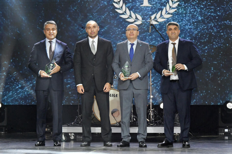 Вице-президент Фонда Гейдара Алиева Лейла Алиева и руководитель Баку Медиа Центра Арзу Алиева приняли участие в Гала-церемонии, посвященной спортивным итогам года