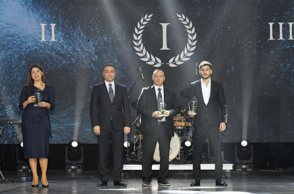 Вице-президент Фонда Гейдара Алиева Лейла Алиева и руководитель Баку Медиа Центра Арзу Алиева приняли участие в Гала-церемонии, посвященной спортивным итогам года