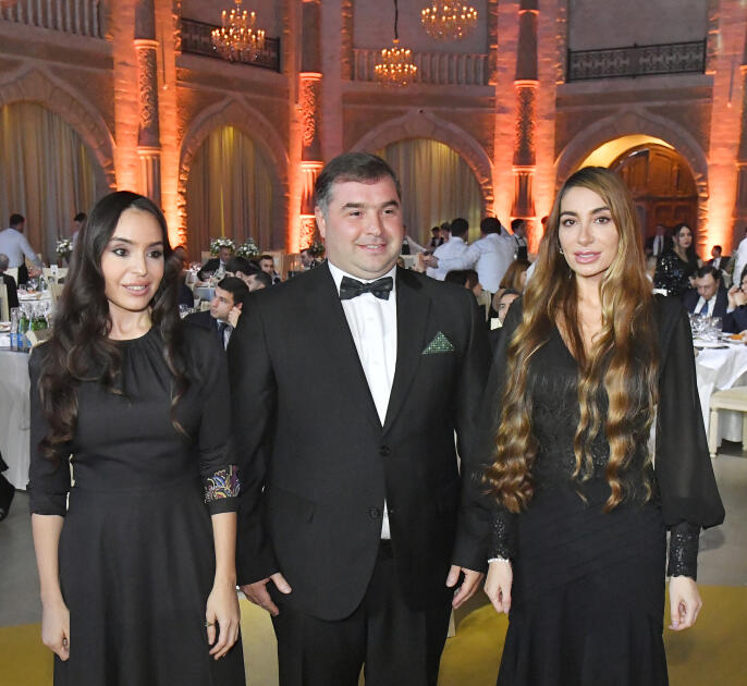 Вице-президент Фонда Гейдара Алиева Лейла Алиева и руководитель Баку Медиа Центра Арзу Алиева приняли участие в Гала-церемонии, посвященной спортивным итогам года