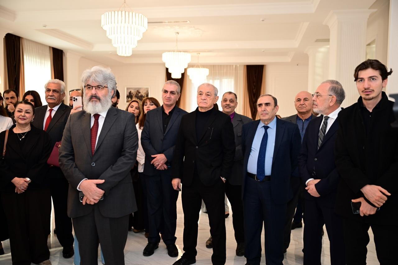 Здание Иреванского государственного азербайджанского драмтеатра передано в пользование