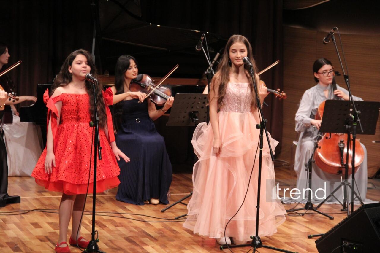 В Баку состоялся праздничный концерт Вокальной музыкальной школы Азербайджана Фидан Гаджиевой