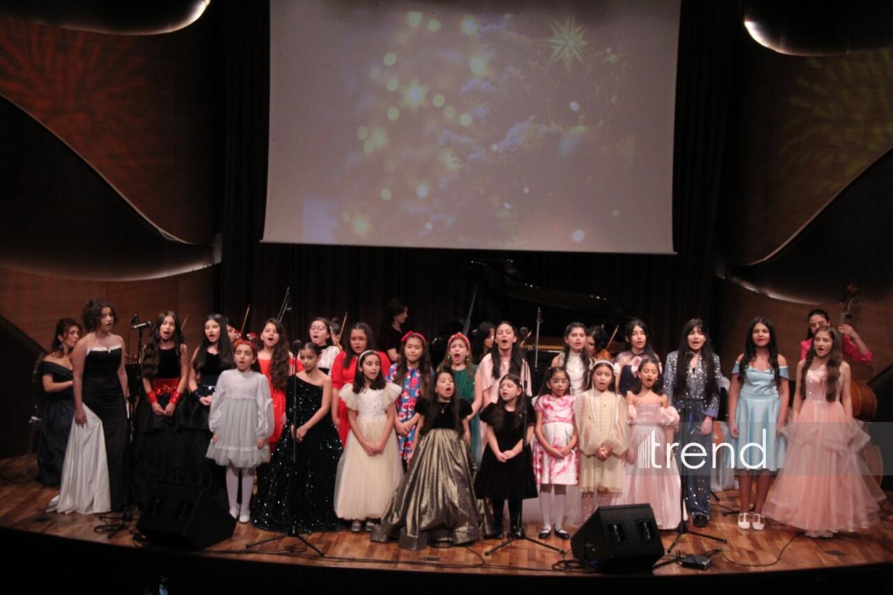 В Баку состоялся праздничный концерт Вокальной музыкальной школы Азербайджана Фидан Гаджиевой