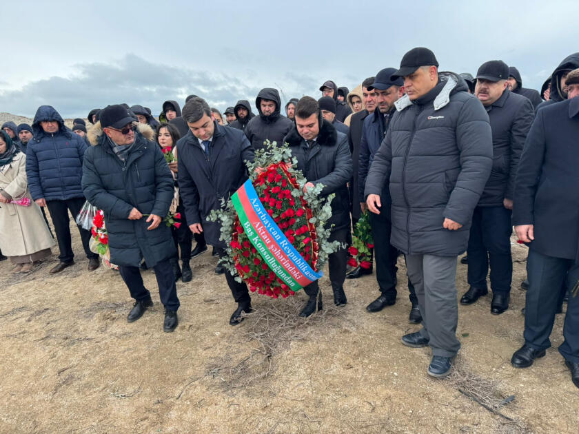 В Актау почтена память жертв крушения самолета AZAL