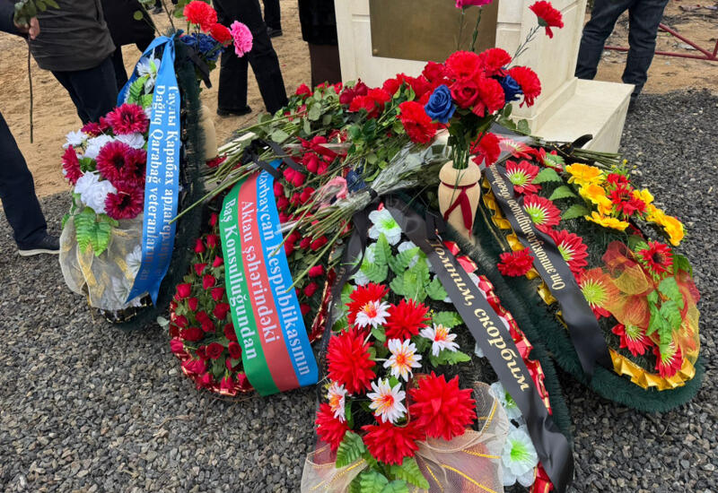 В Актау почтена память жертв крушения самолета AZAL